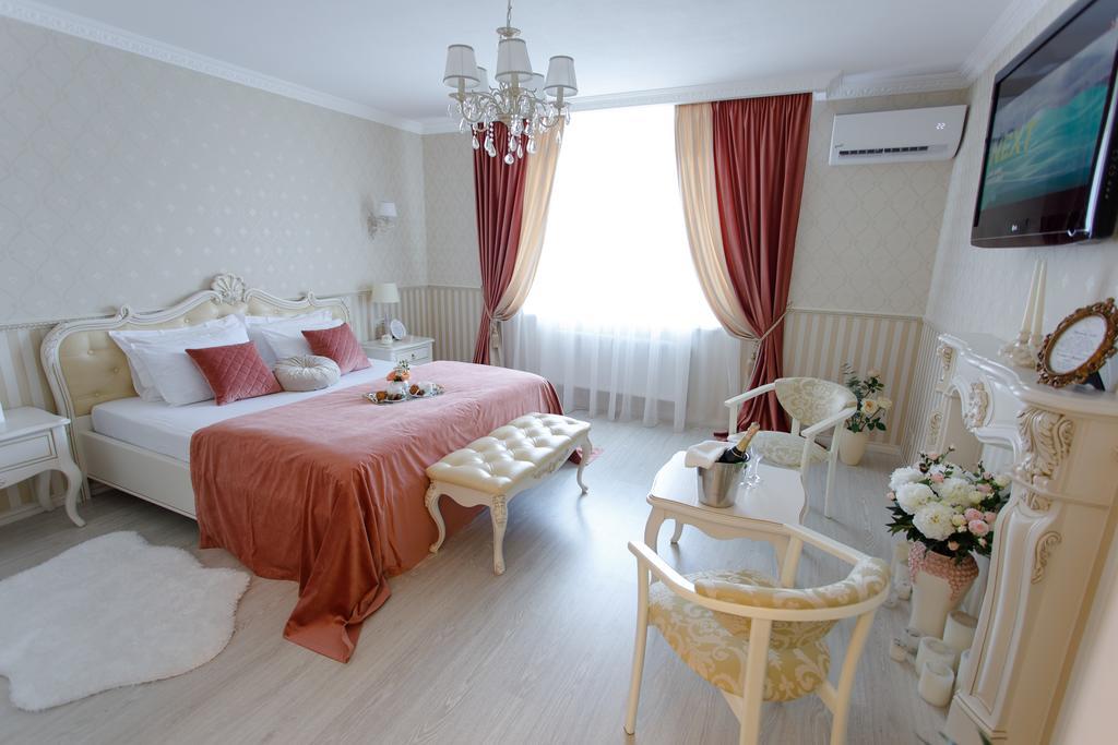 Royal Suite Apartment With Jacuzzi Sumy Exterior foto