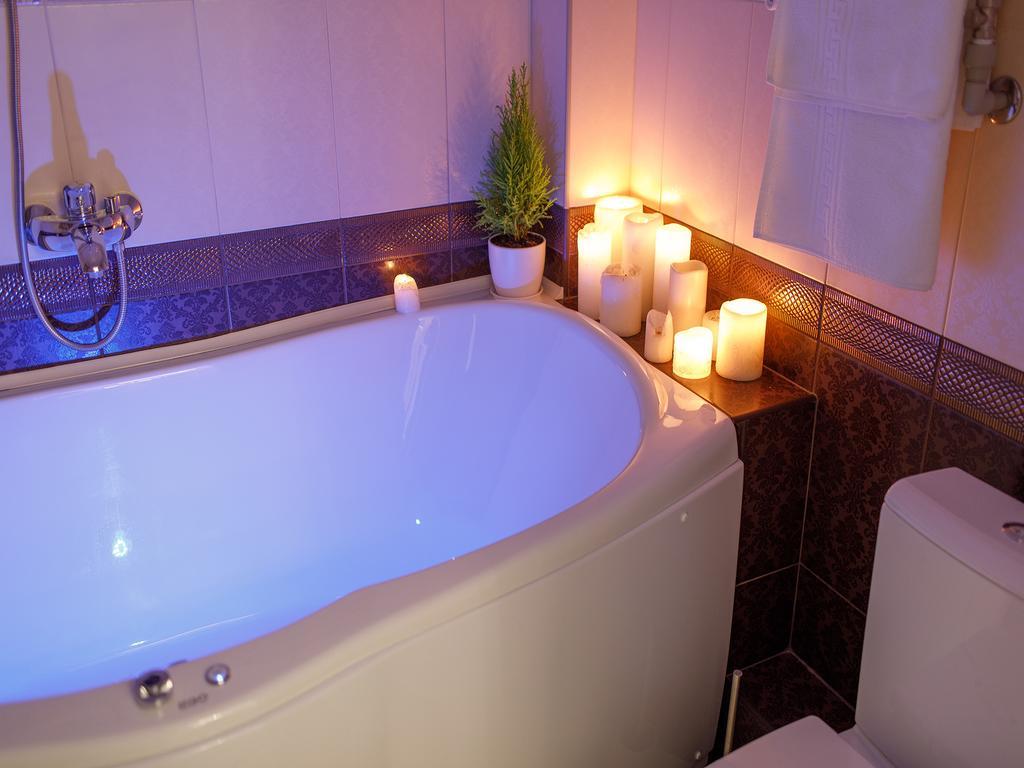 Royal Suite Apartment With Jacuzzi Sumy Exterior foto
