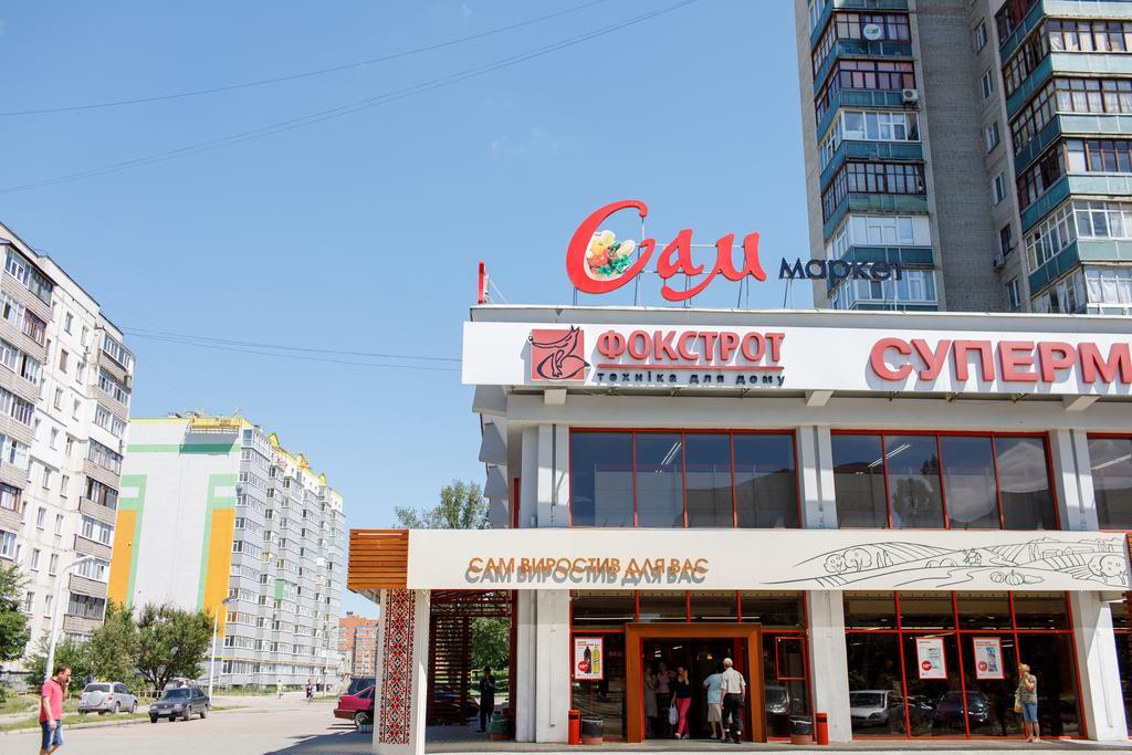 Royal Suite Apartment With Jacuzzi Sumy Exterior foto
